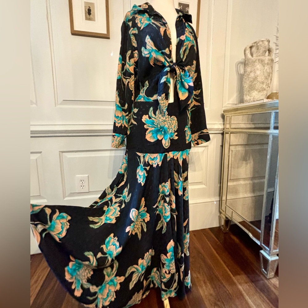 Stunning black floral Sandro Paris dress, size 34, excellent condition